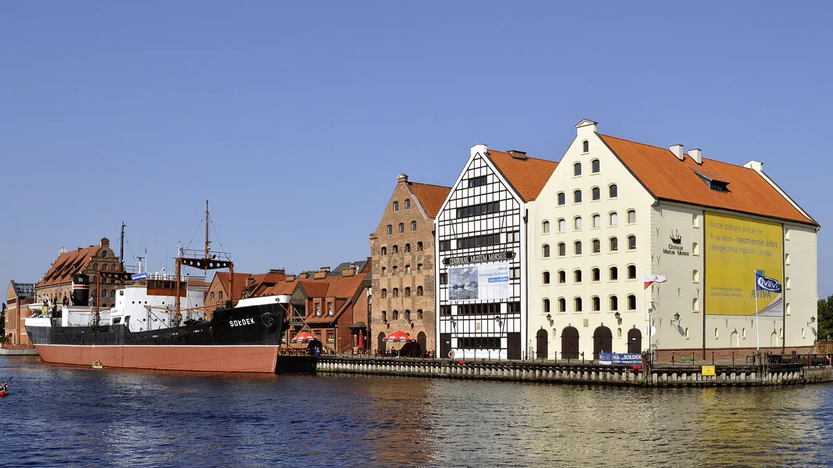 National Maritime Museum and SS Sołdek