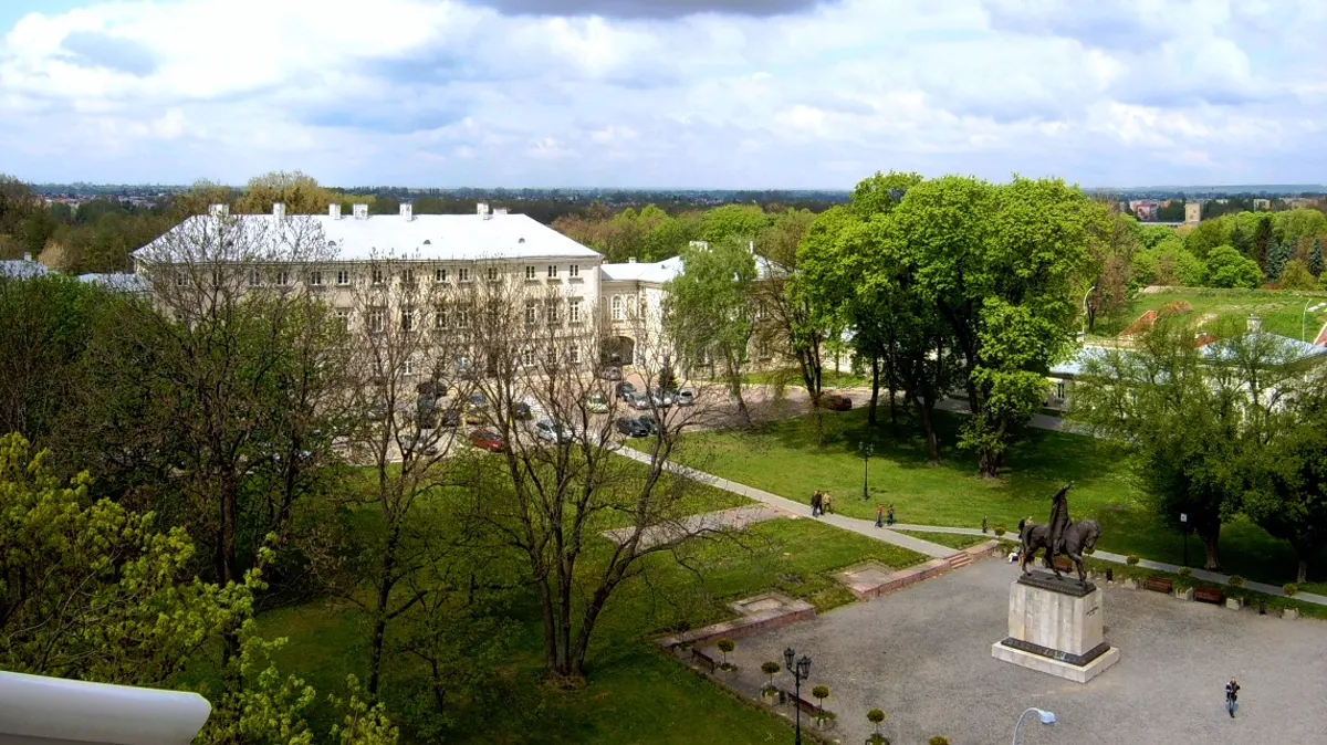 Zamoyski Palace (Pałac Zamoyskich)